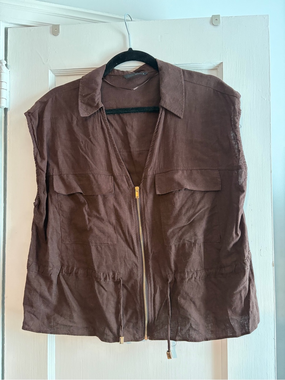 Zara Brown Sleeveless Utility Jacket with Front Zip